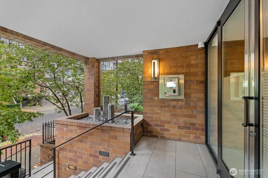 905 Cherry Street #601, Seattle, WA 98104 - #2