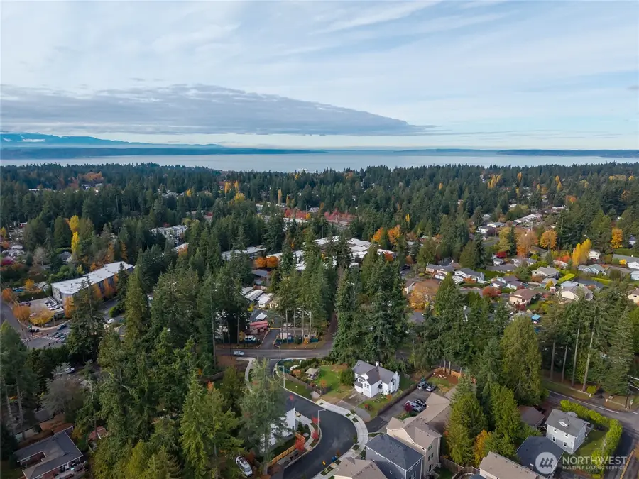 8825 231st Place Sw, Edmonds, WA 98026 - Image #3