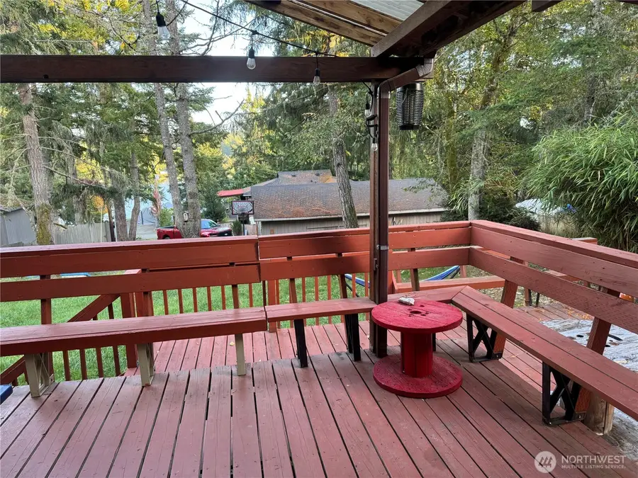819 E Madrona Boulevard Nw, Lakebay, WA 98349 - Image #3
