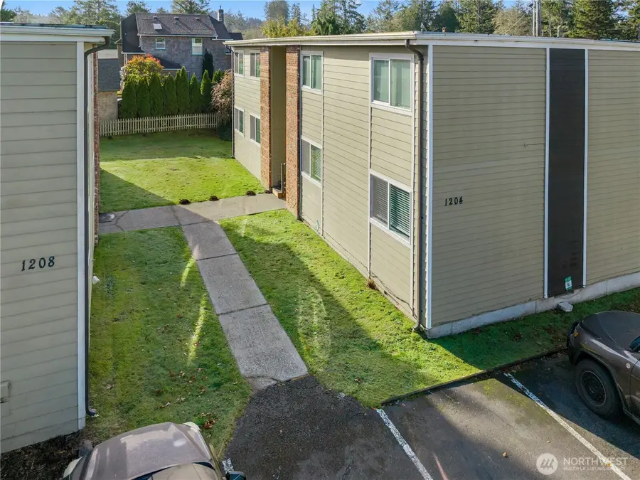 1208 34th Street, Seaview, WA 98644 - Image #3