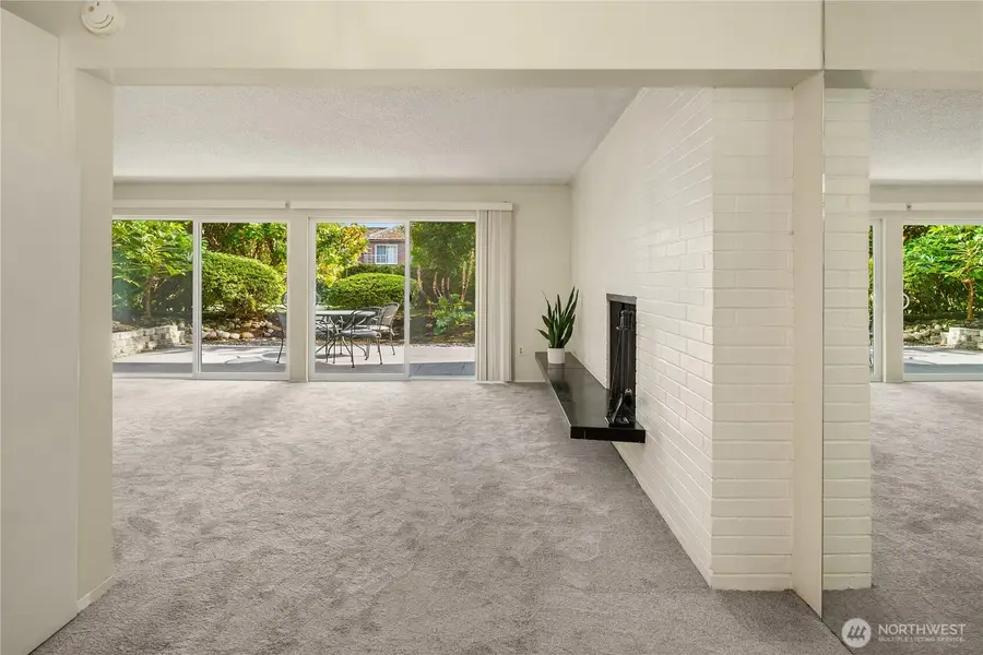 2501 Canterbury Ln E #106, Seattle, WA 98112 - Image #2