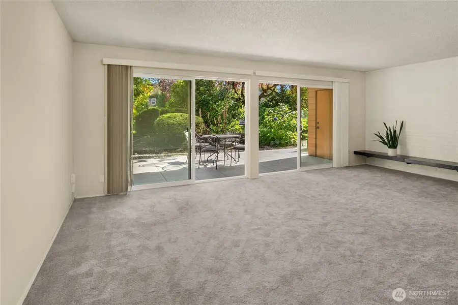 2501 Canterbury Ln E #106, Seattle, WA 98112 - Image #3