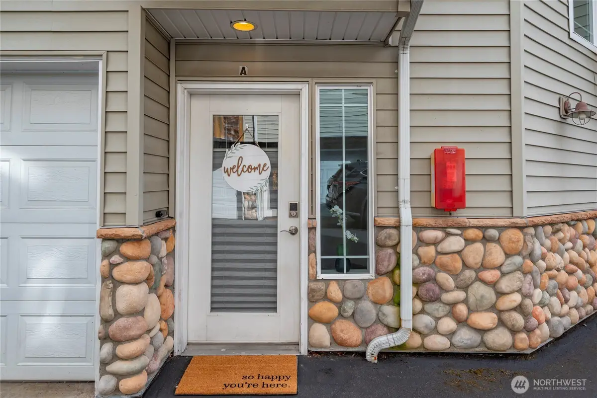 5731 186th Place Sw #A, Lynnwood, WA 98037 - #1