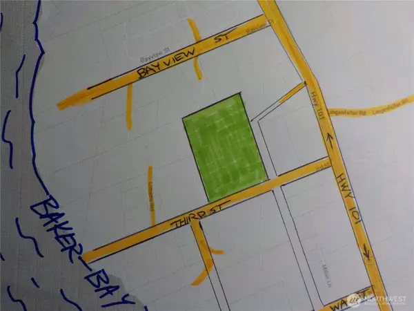 12 Third St W #A, Chinook, WA 98614