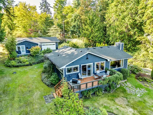 21582 President Point Road Ne, Kingston, WA 98346