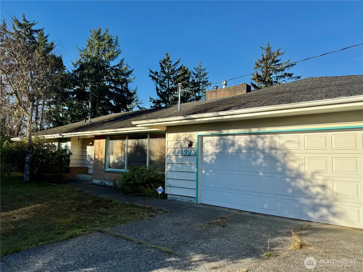 1323 S Montesano St, Westport, WA 98595 - Image #1