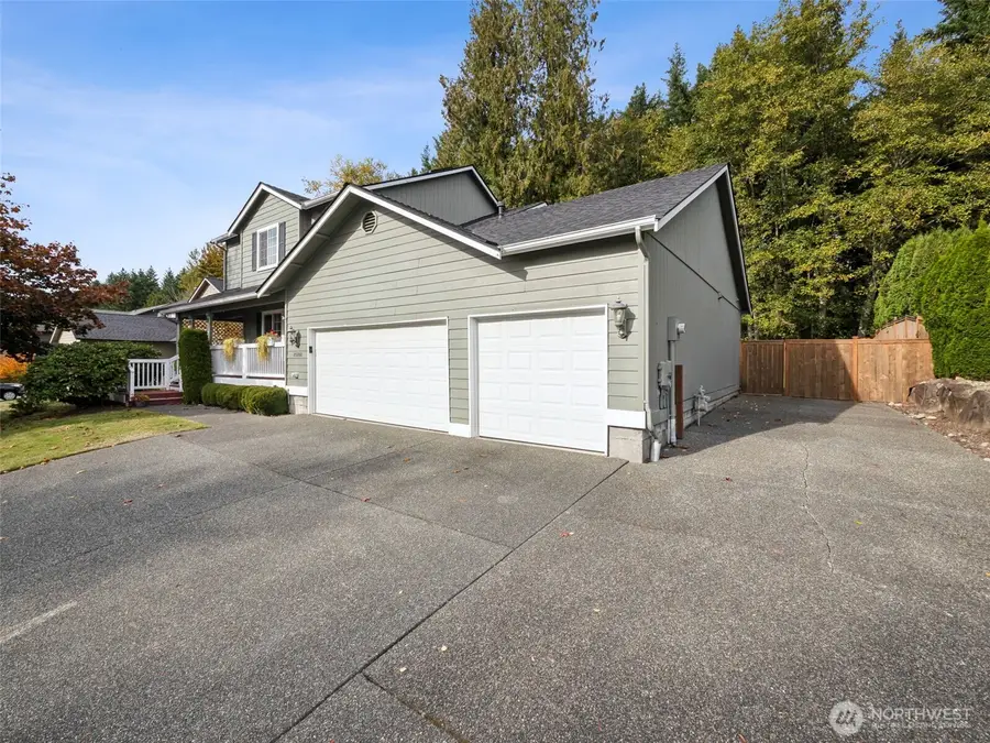 25608 Cumberland Way, Black Diamond, WA 98010 - Image #3