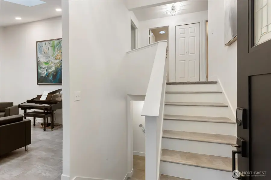 14711 70th Court Ne, Kenmore, WA 98028 - Image #3