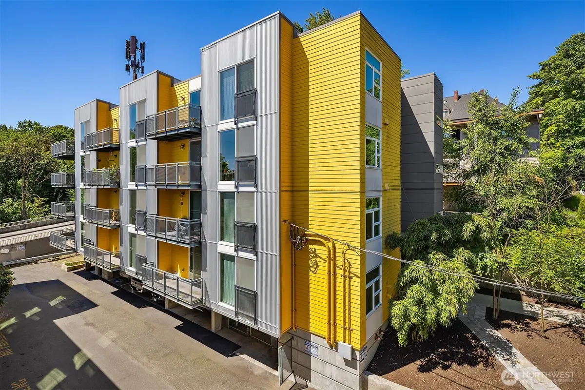 2249 NE 46th Street, Seattle, WA 98105 - Image #1