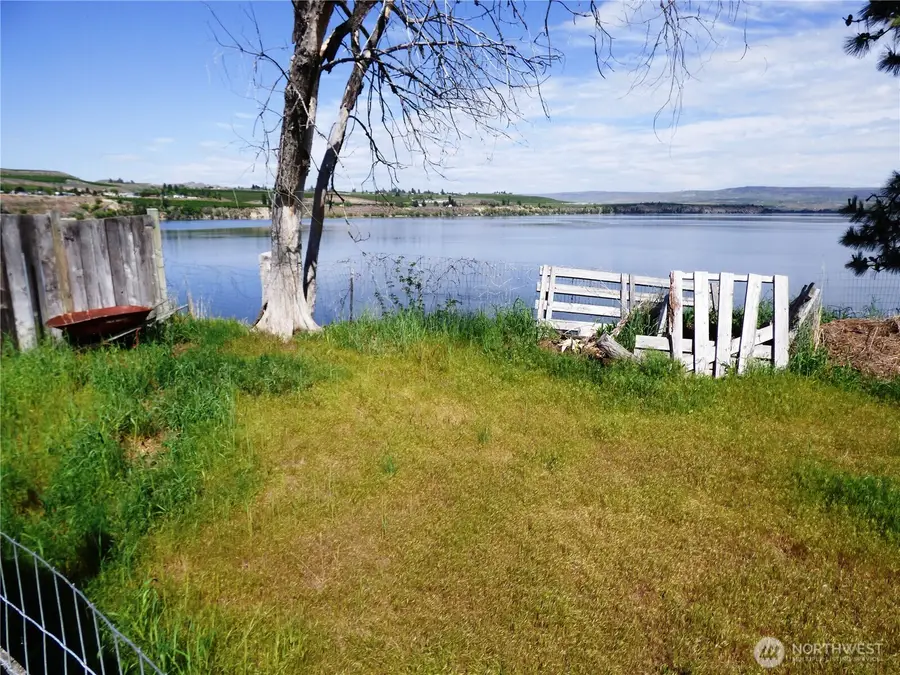 106 Indian Avenue E, Brewster, WA 98812 - Image #2