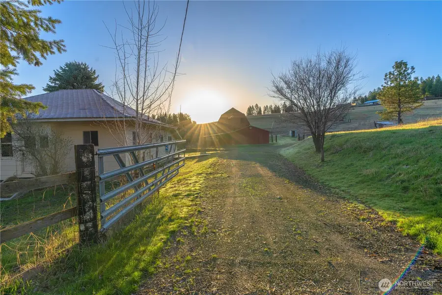 20016 N Sands Road, Colbert, WA 99005 - Image #3