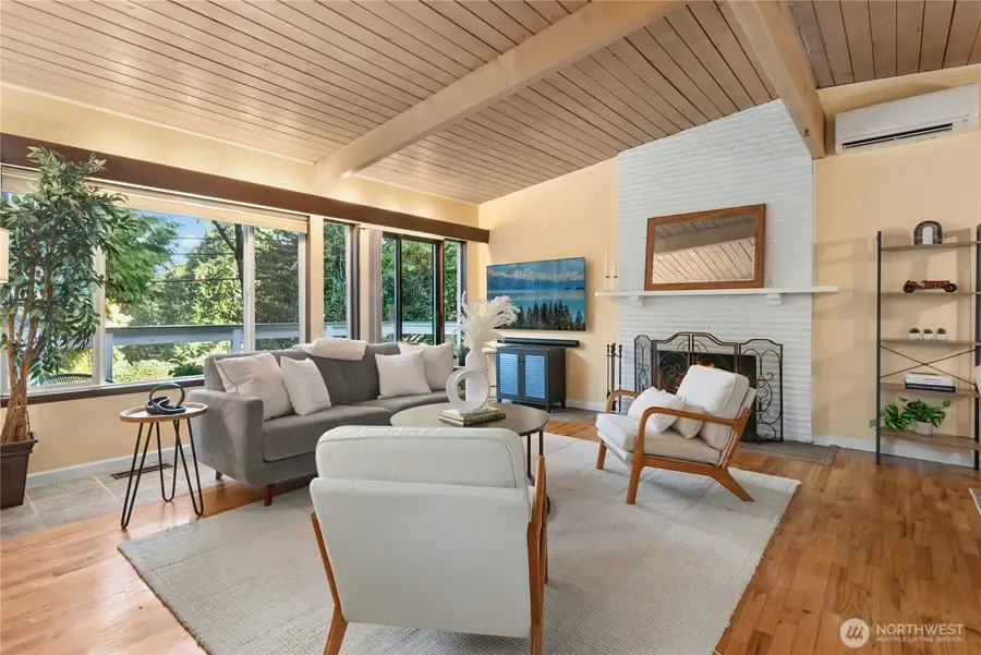 3001 NE 105th Street, Seattle, WA 98125 - Image #2