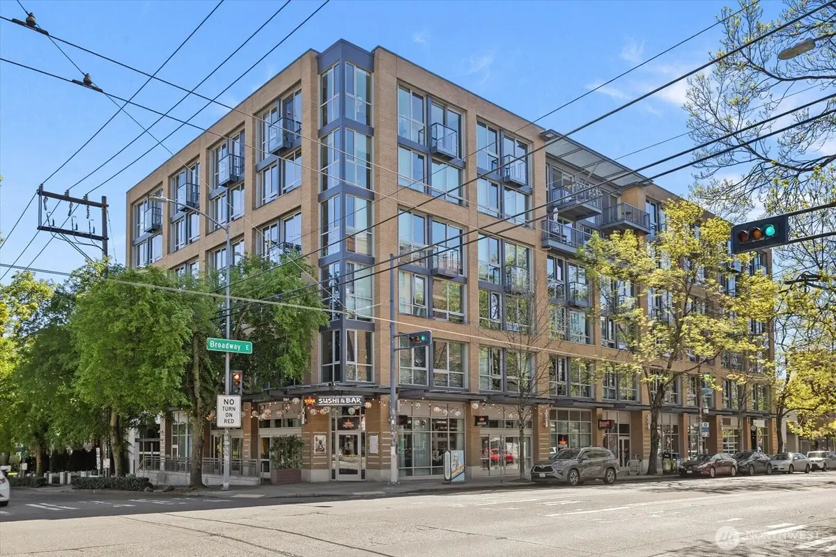 530 Broadway E #406, Seattle, WA 98102 - Image #1