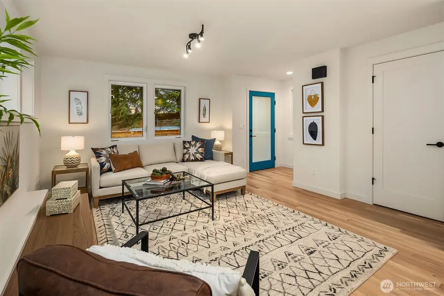 7044 15th Avenue Ne, Seattle, WA 98115 - Image #3