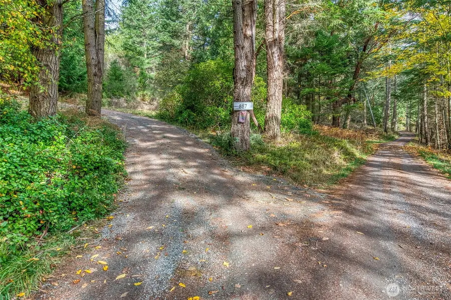 887 Laporte Road, Eastsound, WA 98280 - Image #2
