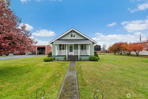 944 Willapa Road, Raymond, WA 98577