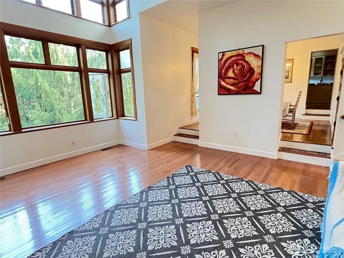 4518 91st Avenue Se, Mercer Island, WA 98040 - Image #1