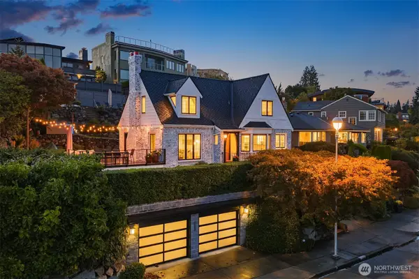 2459 Montavista Place W, Seattle, WA 98199