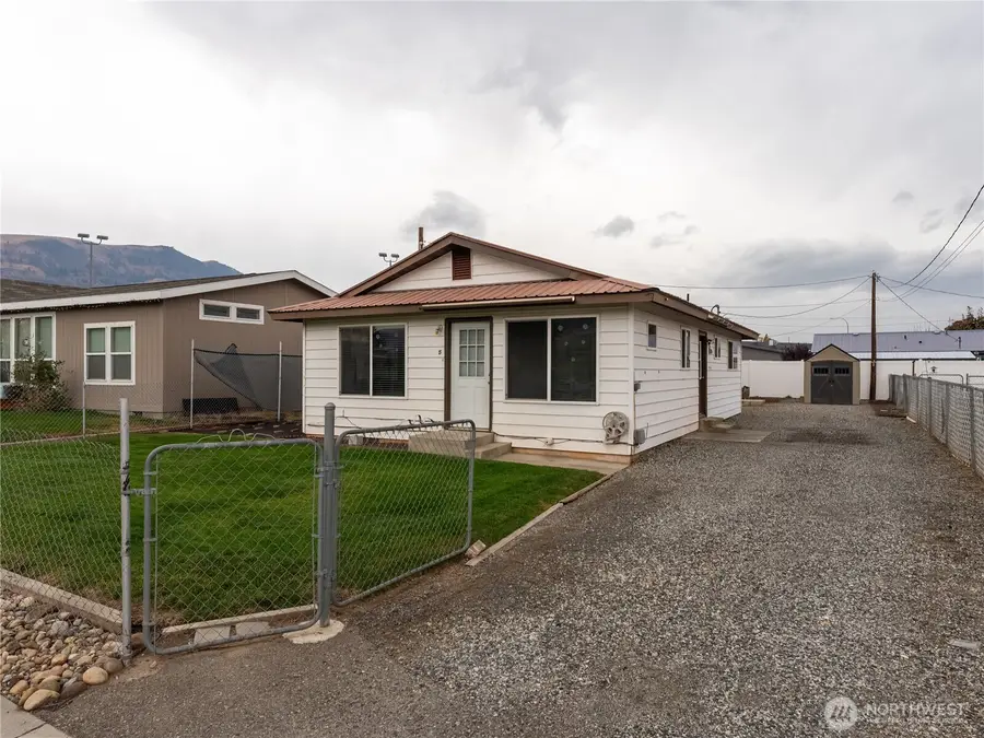 5 Delaware Avenue, Rock Island, WA 98850 - Image #2