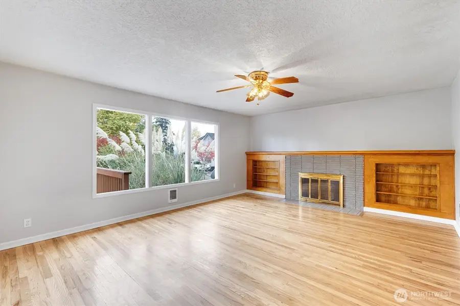 1706 Lord Street, Kelso, WA 98626 - Image #2