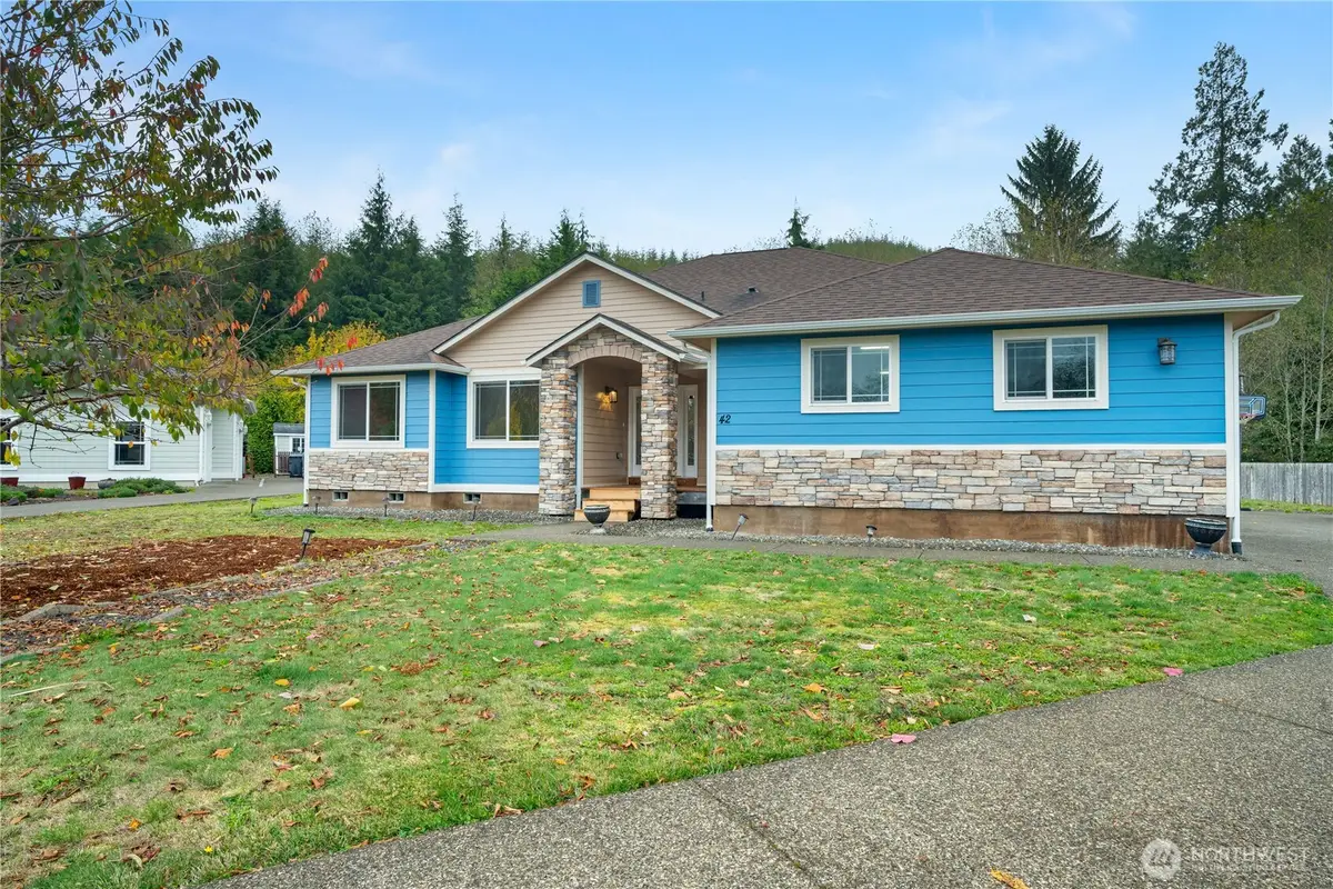 42 Holbrook Lane, Aberdeen, WA 98520 - Image #1