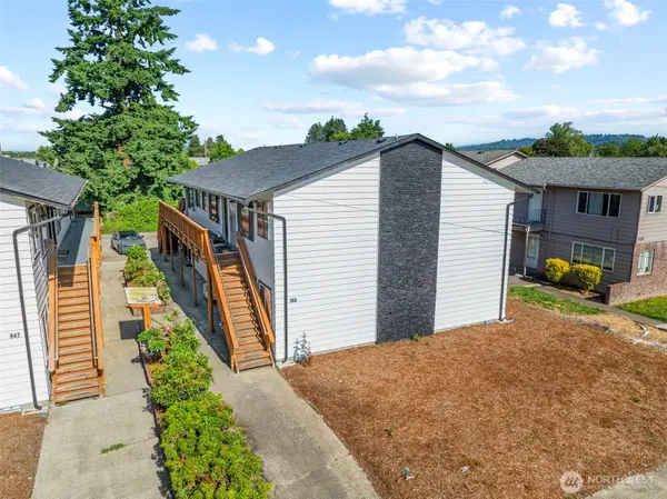 953 7th Avenue, Longview, WA 98632