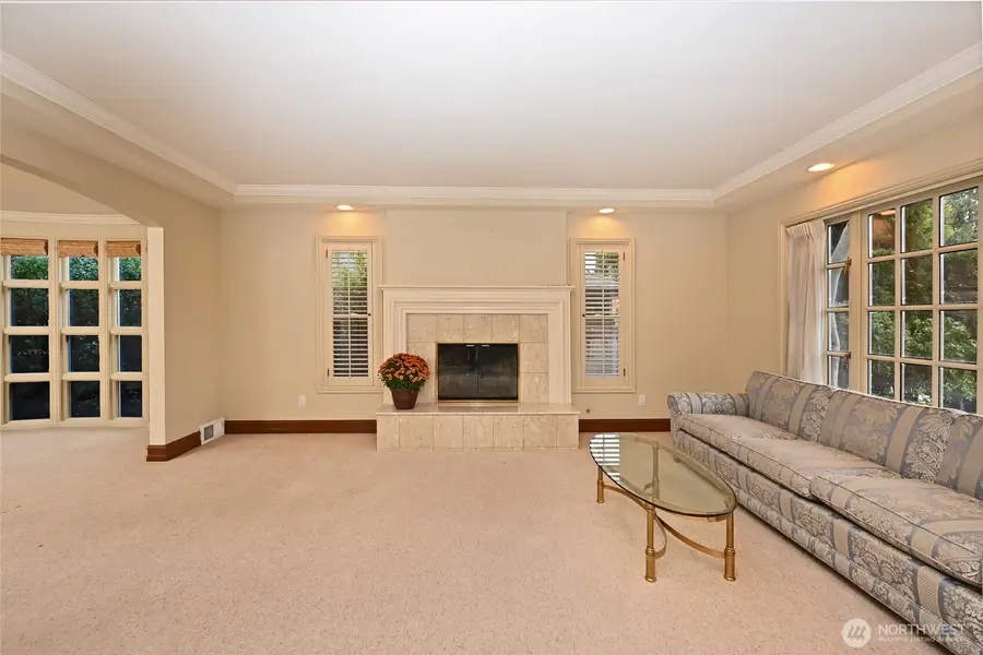 3654 W Viewmont Way W, Seattle, WA 98199 - Image #3