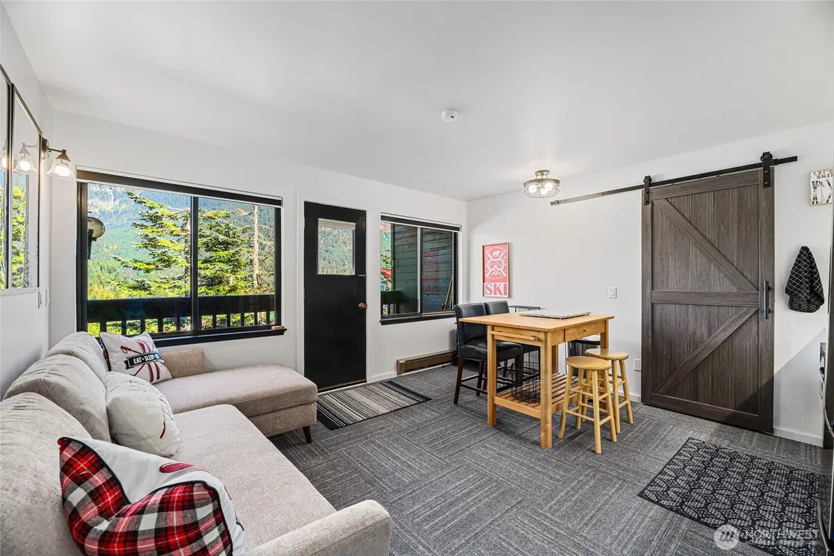 223 Hyak Drive E #622, Snoqualmie Pass, WA 98068 - Image #1