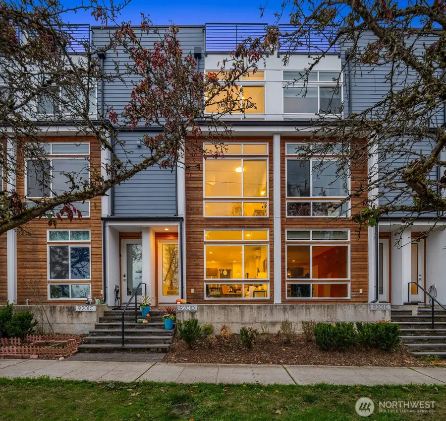 9201 Linden Avenue N #D, Seattle, WA 98103 - Image #2