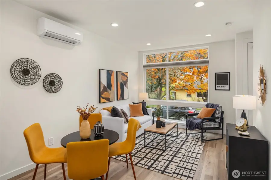 9201 Linden Avenue N #D, Seattle, WA 98103 - Image #3