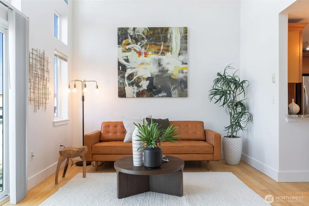 231 Belmont Avenue E #404, Seattle, WA 98102 - Image #1