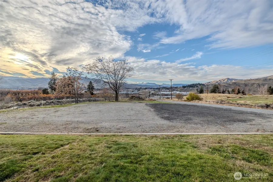 260 37th Street Nw, East Wenatchee, WA 98802 - Image #3