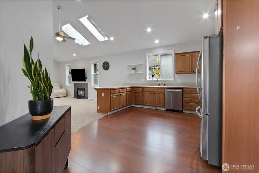 17915 25th Ave E, Tacoma, WA 98445 - Image #3