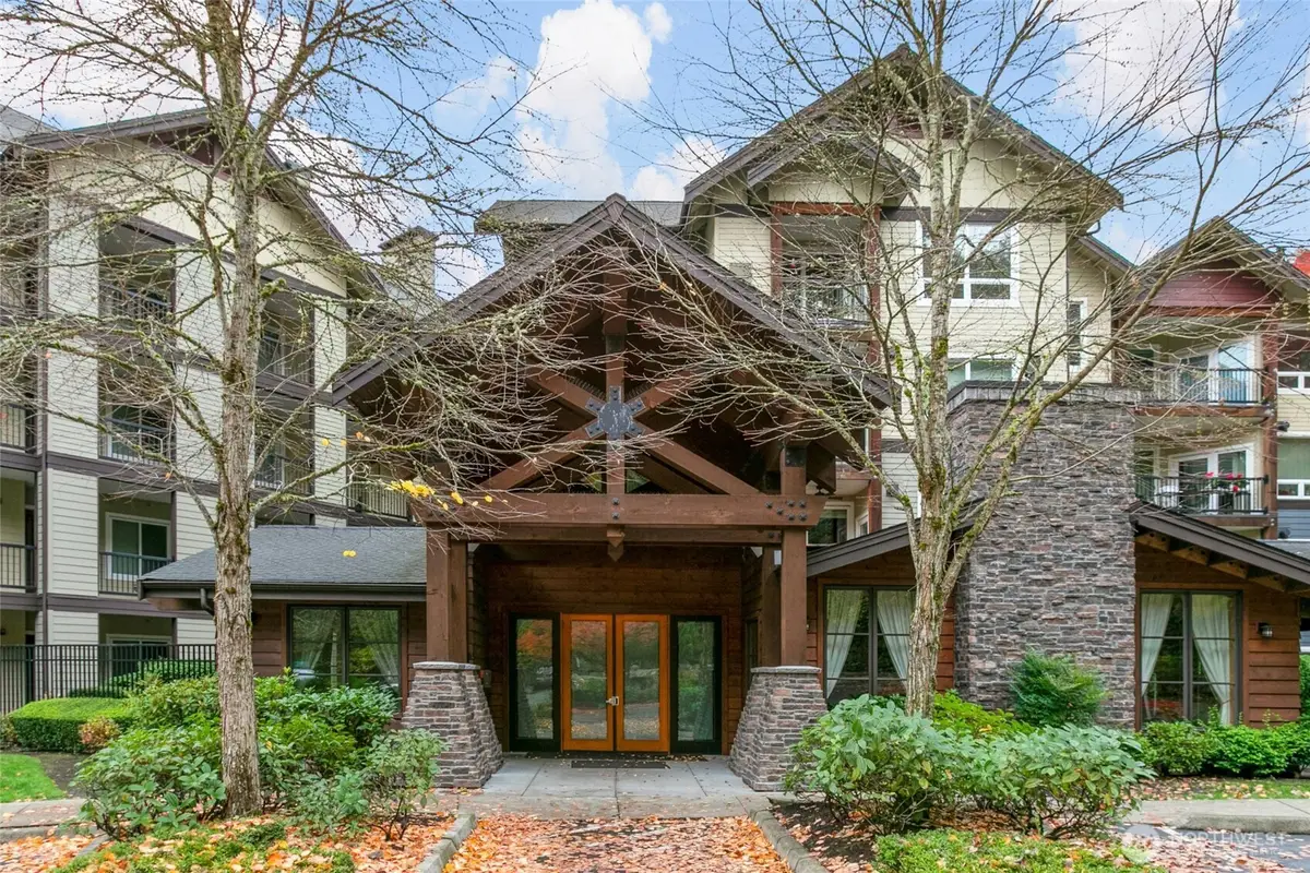 18707 SE Newport Way #102, Issaquah, WA 98027 - Image #1