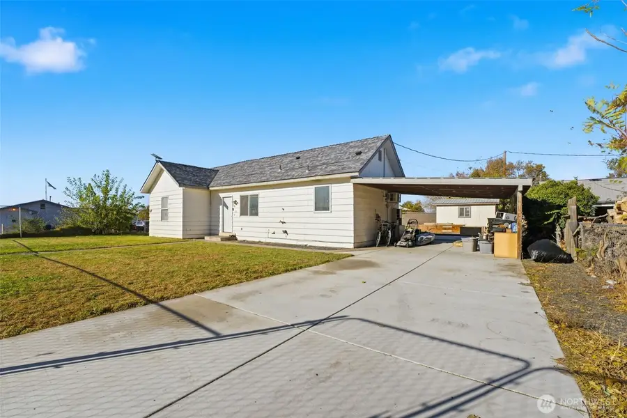 220 Birch Street, Burbank, WA 99323 - Image #2