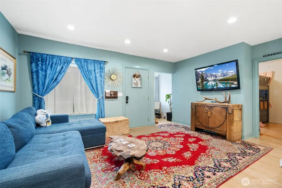 12630 24th Avenue S, Seattle, WA 98168 - Image #3