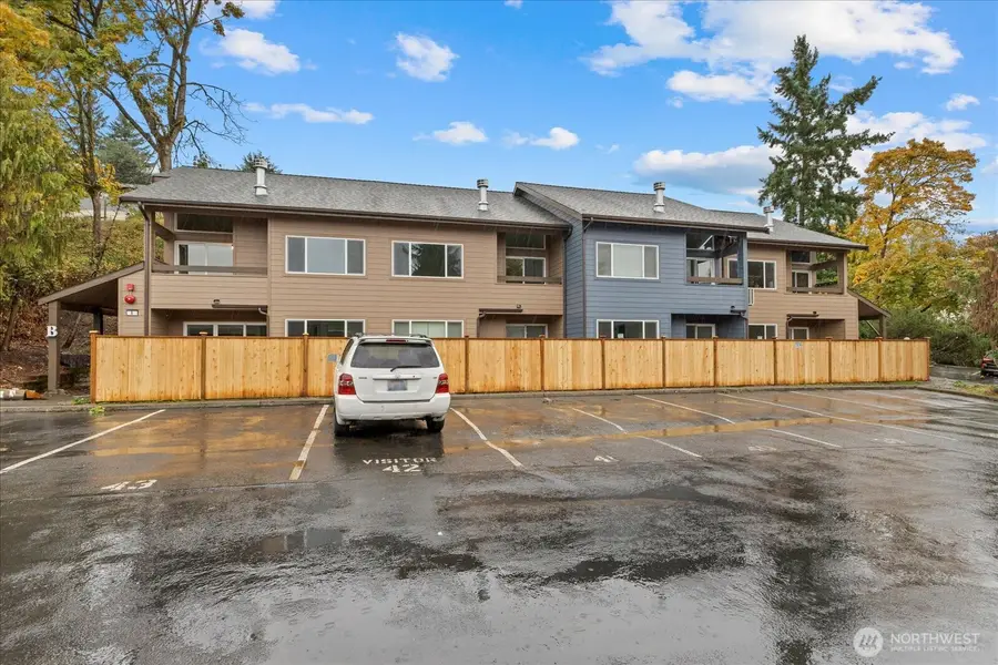 12600 57th Avenue S #B201, Seattle, WA 98178 - Image #2