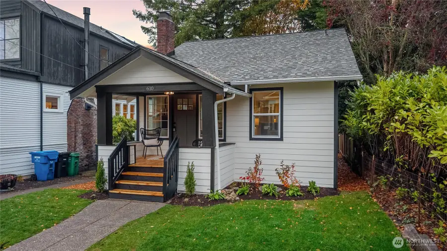 610 W Halladay Street, Seattle, WA 98119 - Image #2