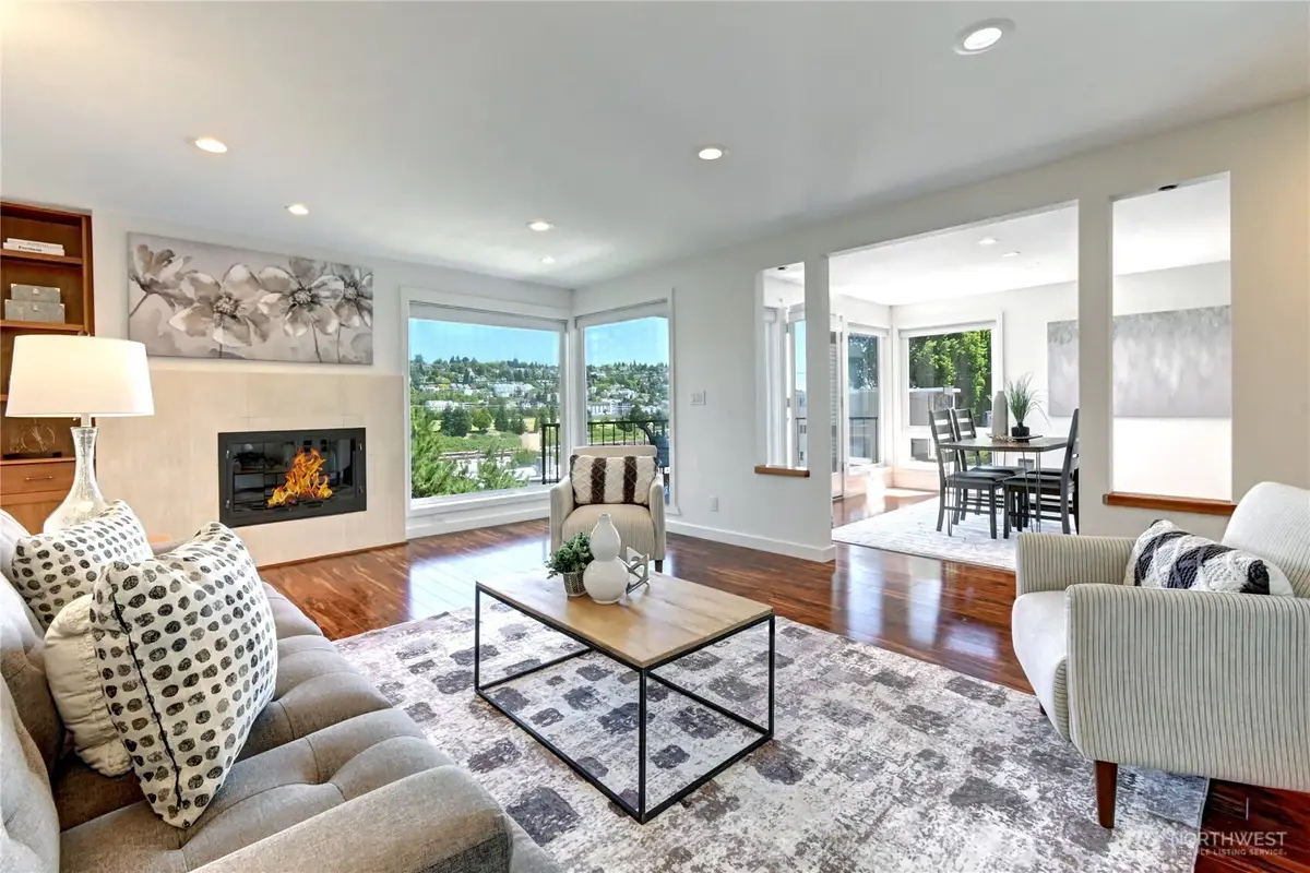 2636 22nd Avenue W #203, Seattle, WA 98199 - Image #1