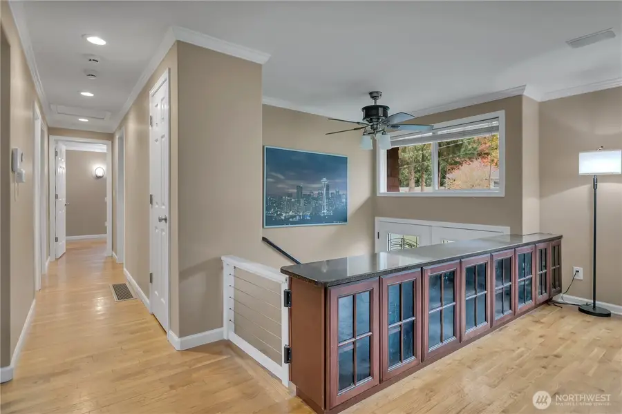 835 Hilltop Avenue, Kent, WA 98031 - Image #3