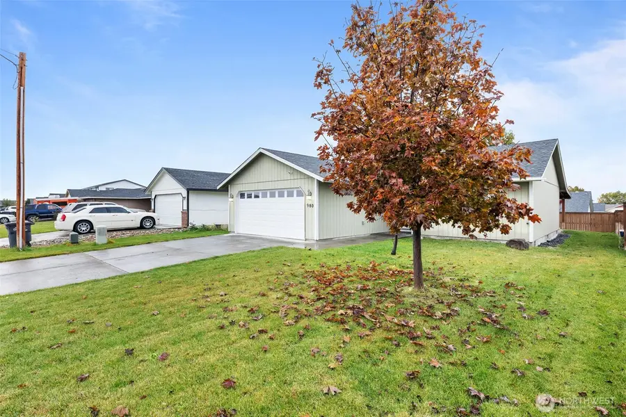 980 S Capstone Avenue, Othello, WA 99344 - Image #2