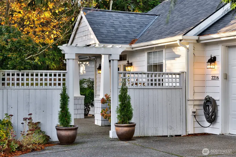 2216 35th Court, Anacortes, WA 98221 - Image #3