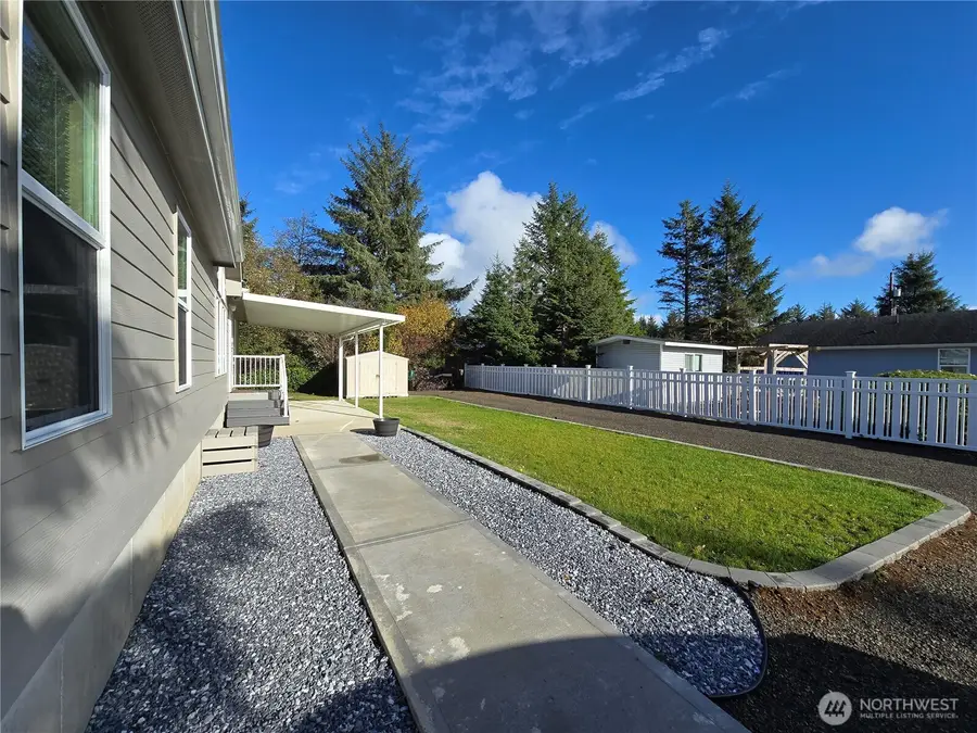 526 SE Canal Drive, Ocean Shores, WA 98569 - Image #2