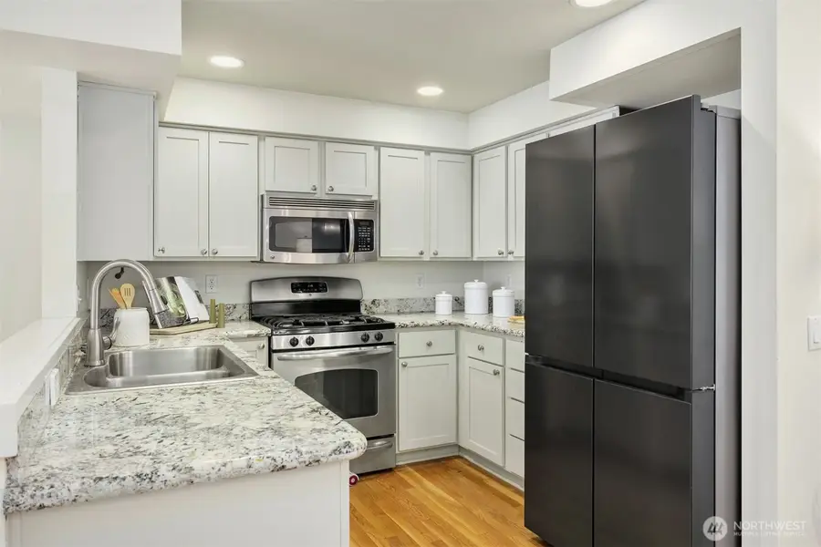 5233 Russell Avenue Nw #A, Seattle, WA 98107 - Image #3