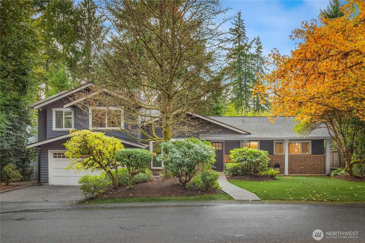 4817 91st Avenue Se, Mercer Island, WA 98040 - Image #1