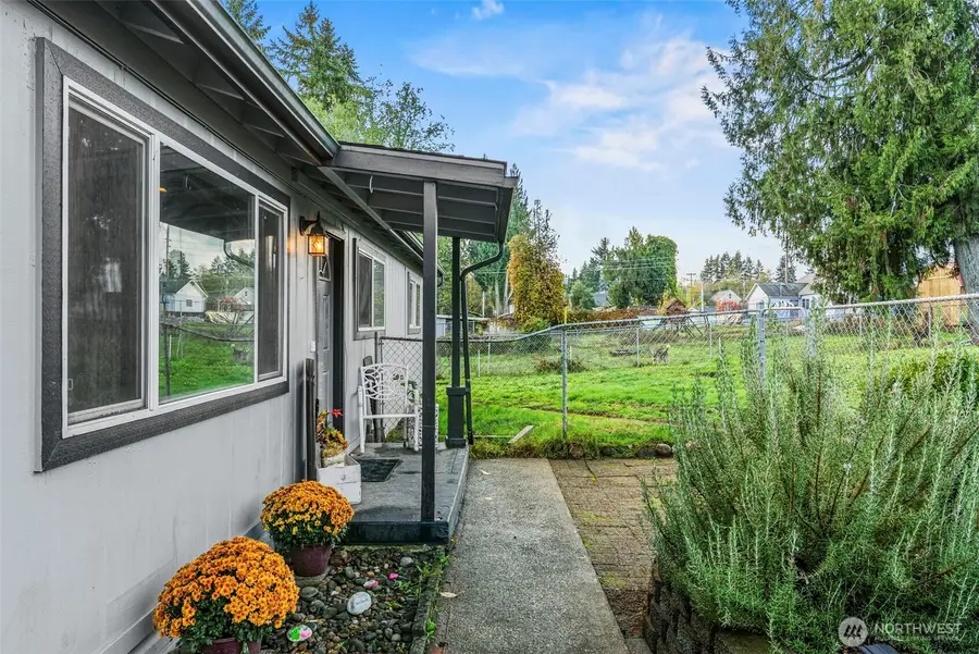 217 Red Row Road, Kelso, WA 98626 - Image #2