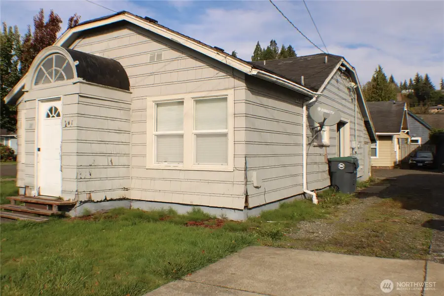 301 Eklund Avenue, Hoquiam, WA 98550 - Image #2