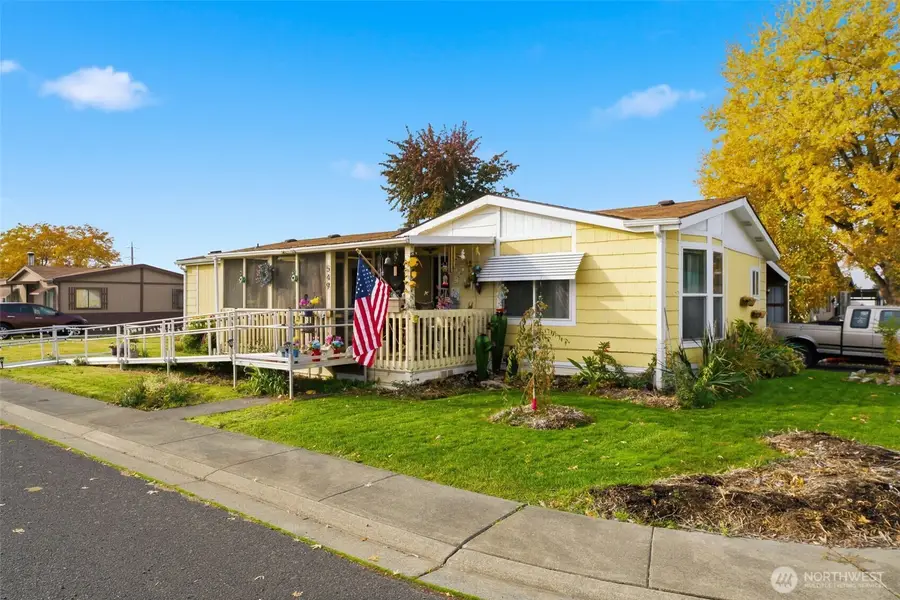 549 NE Criscola Avenue, College Place, WA 99324 - Image #2