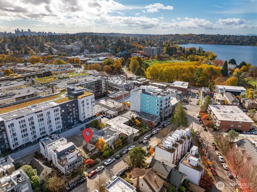 433 NE 73rd Street, Seattle, WA 98115 - Image #2