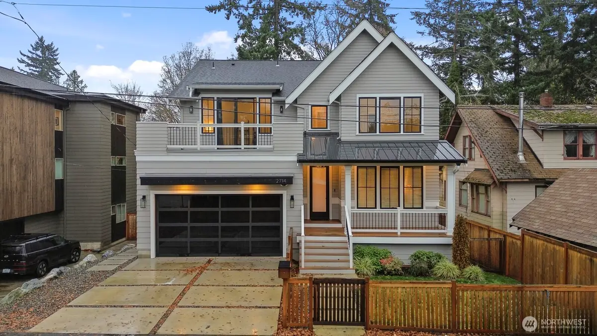 2714 Fairmount Avenue Sw, Seattle, WA 98116 - Image #1